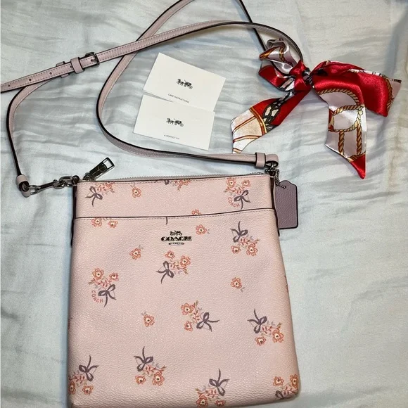 Coach Kitt Messenger Crossbody Bag - Picture 4 of 13